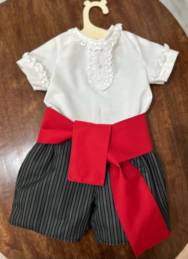 TRAJE DE CORTO CLÁSICO NEGRO