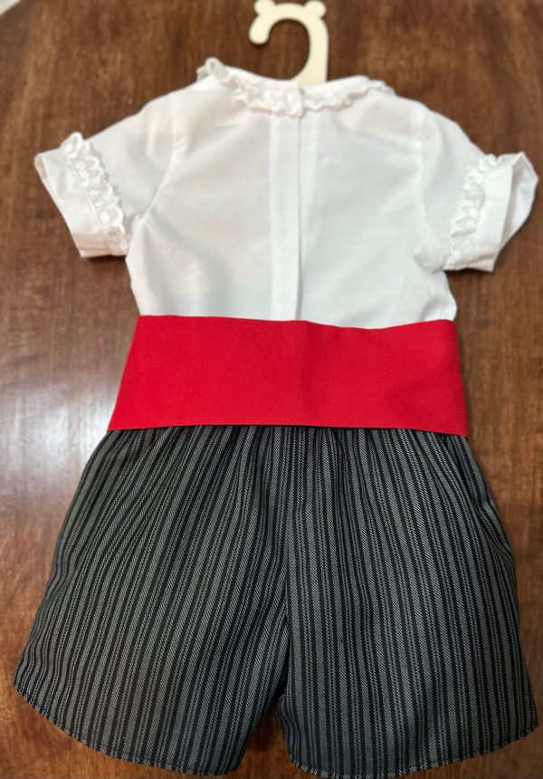 TRAJE DE CORTO CLÁSICO NEGRO