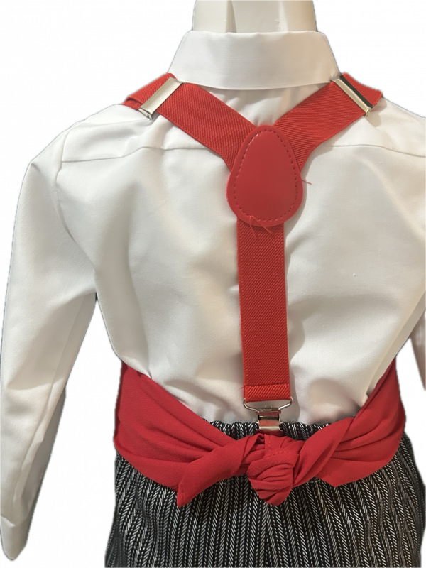 TRAJE  CORTO DE NIÑO CON CHALEQUILLO